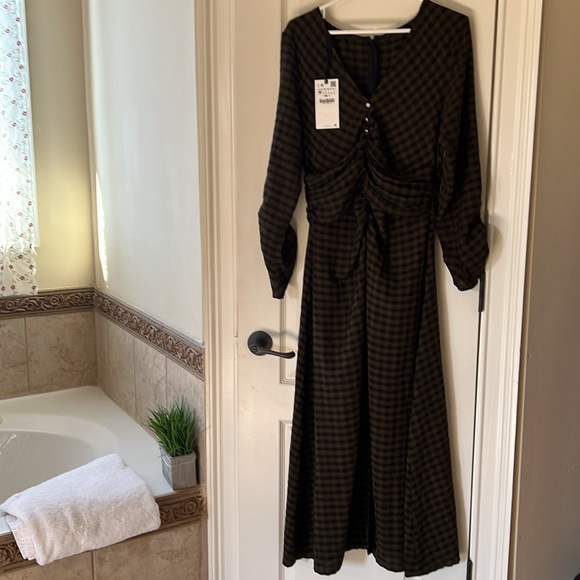 ZARA lovely textured checked draped midi dress in brown & black🔥🔥🔥 - Picture 7 of 10